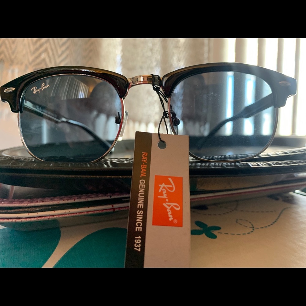 Ray-bans - Picture 2 of 4